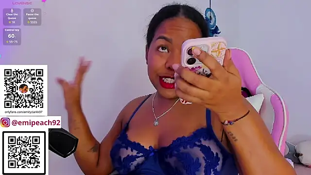 samanthaabloom online show from May 14, 3:01 am