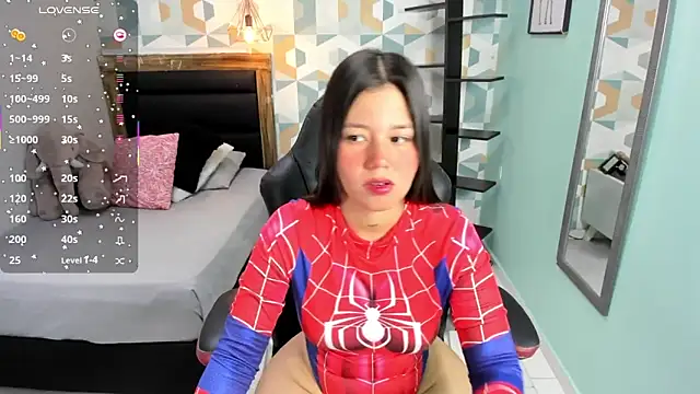 LORENADAVIES online show from May 19, 12:56 pm