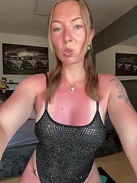 BunnyDiamond1 online show from May 26, 10:14 am
