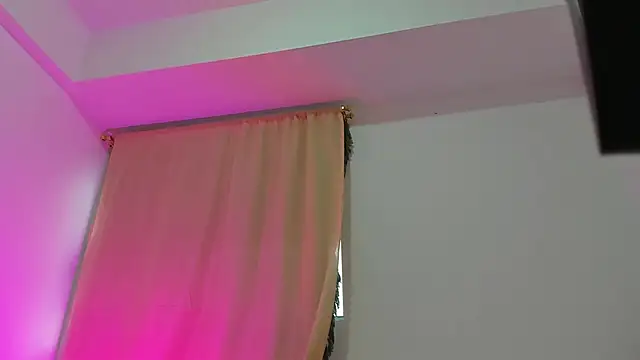 Snapshot of soyamandaa_ chatting on September 27, 10:17 pm soyamandaa online show from September 27, 10:17 pm