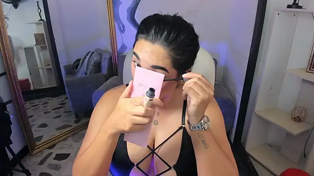 CelesteBrucee online show from May 6, 4:49 am