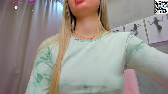 Donna Evans online show from February 27, 12:21 am