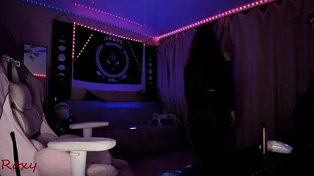 wet dream  online show from May 5, 1:52 am