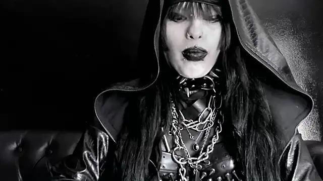XXIOUX online show from April 29, 6:24 pm