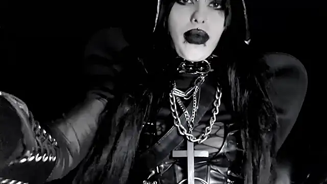 XXIOUX online show from May 18, 4:18 am