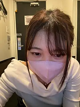 SUZU  online show from May 3, 1:20 am