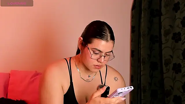 veronica185 online show from May 27, 3:25 am