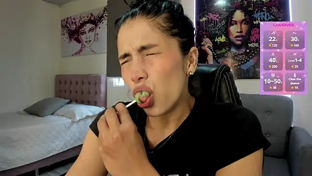 andykiuty online show from November 21, 8:55 pm