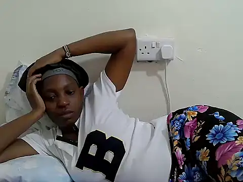 lizbela1 online show from May 7, 5:01 am