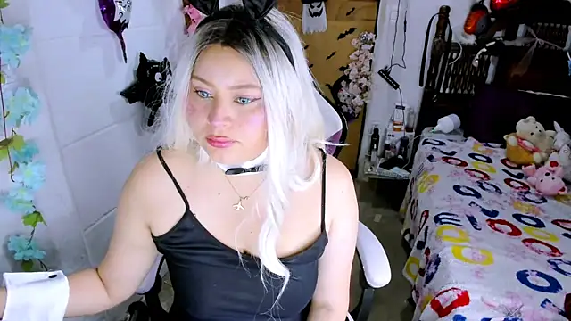 SofiaOlivares online show from October 24, 5:42 pm