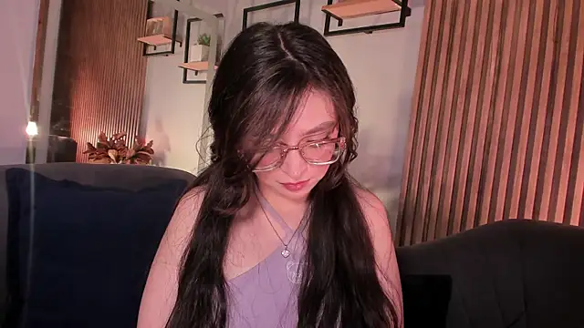 Eva Macalliter online show from May 9, 3:19 am