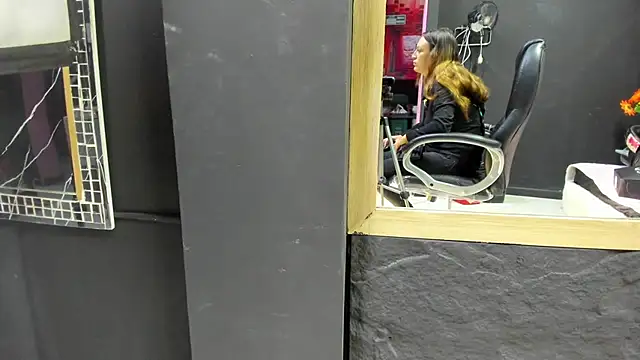 HornySlut69  online show from February 2, 12:59 pm