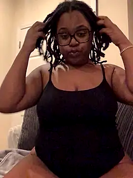 SweetHoneyBunz online show from November 24, 12:34 am