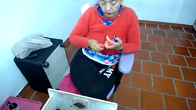 daleska ayala 1 online show from March 31, 12:16 pm