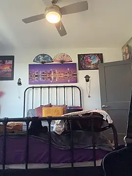 Bigbuttbrooklynn online show from May 13, 10:37 pm