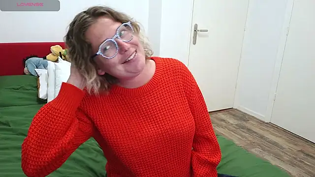 cumfun online show from May 11, 5:43 pm