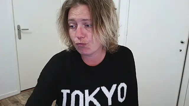 cumfun online show from May 17, 2:05 pm