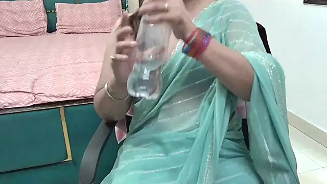 bhabhisexxy 880 online show from May 3, 2:48 am