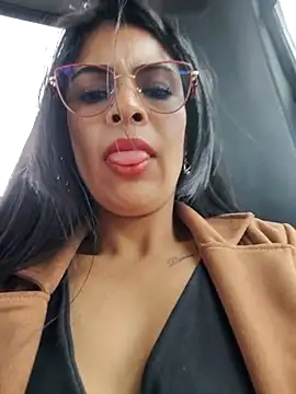 Astrid-- online show from December 4, 3:35 pm