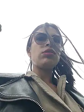Astrid-- online show from May 7, 3:05 pm