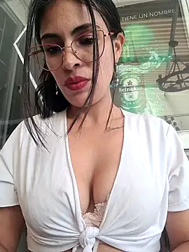 Astrid-- online show from April 29, 7:08 pm