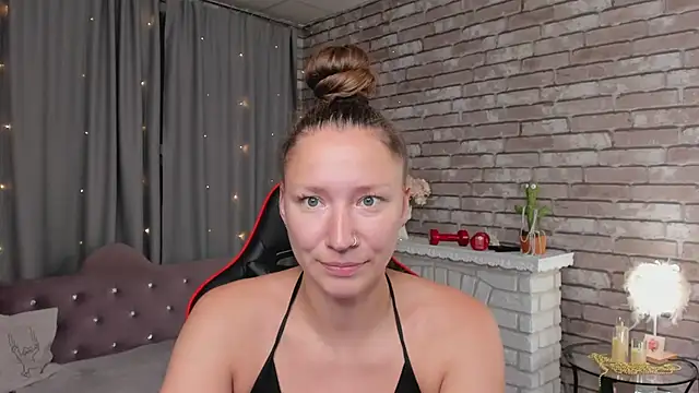 SarahCoksss online show from May 14, 12:16 am