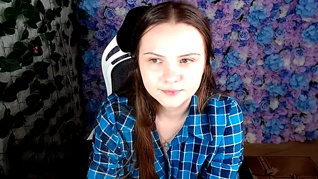 IxxiLiana online show from September 29, 6:40 am
