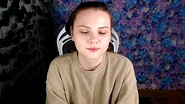 IxxiLiana online show from September 25, 6:01 am