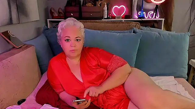 ShannaKingson online show from August 7, 10:06 pm