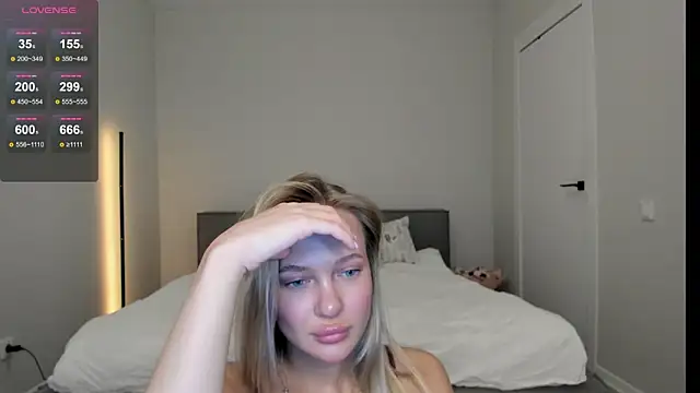 sarahphyllis online show from May 15, 7:27 pm