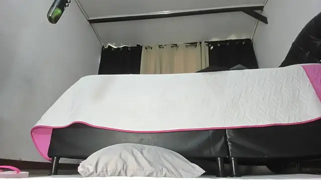 martinaclark online show from February 3, 8:45 pm