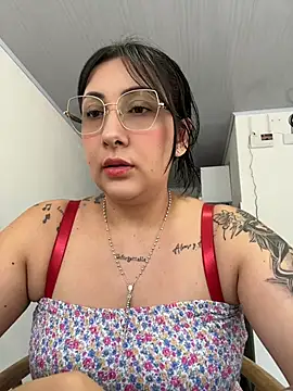 You-kitty2025 online show from May 27, 9:34 pm