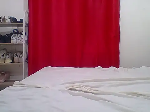 sexy  candyy online show from May 5, 8:12 pm