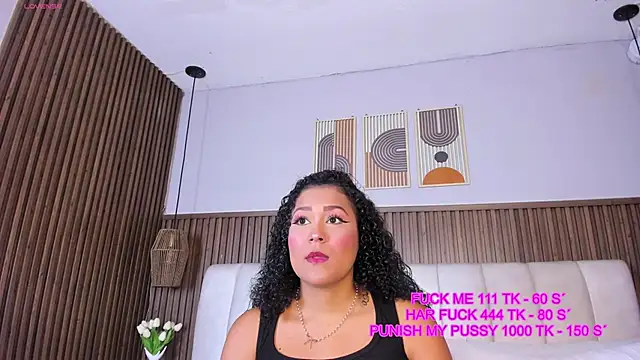 Ashleyy23x online show from May 5, 7:17 pm