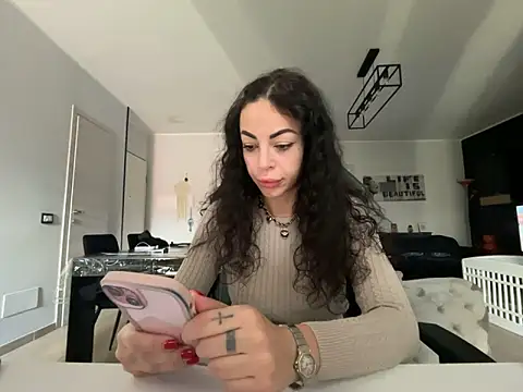 Chloe Ricci online show from December 1, 8:07 am