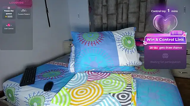 tiffany  pink online show from December 21, 12:04 am