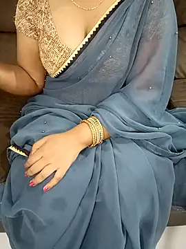 Snapshot of Mounika25 chatting on October 15, 5:59 pm Mounika25 online show from October 15, 5:59 pm
