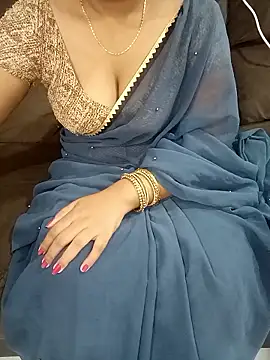 Snapshot of Mounika25 chatting on September 27, 9:00 pm Mounika25 online show from September 27, 9:00 pm