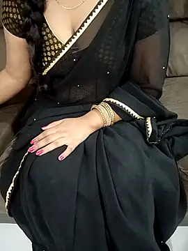 Snapshot of Mounika25 chatting on September 19, 6:40 pm Mounika25 online show from September 19, 6:40 pm