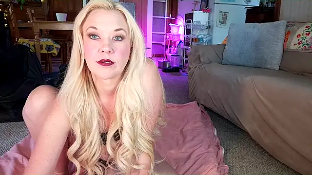 Sasha Jane online show from May 16, 10:31 pm
