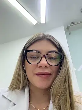 alicee16 online show from October 13, 8:33 pm