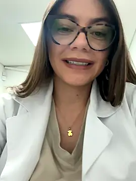 alicee16 online show from September 9, 3:45 pm