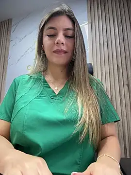 alicee16 online show from April 30, 7:41 pm