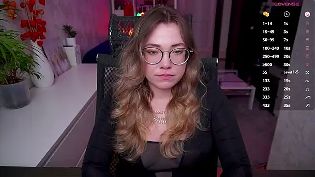 RemyCute online show from May 10, 7:49 pm