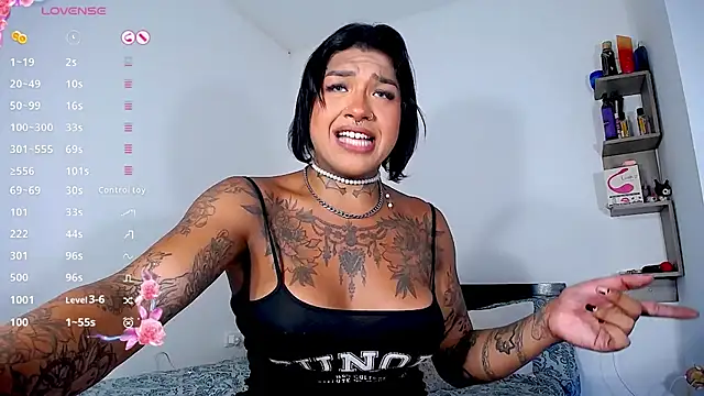 IsabellBigtitsxx online show from April 28, 8:46 pm