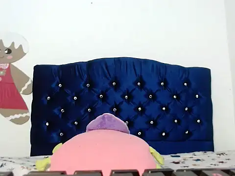 69liamilk69 online show from October 18, 4:48 am