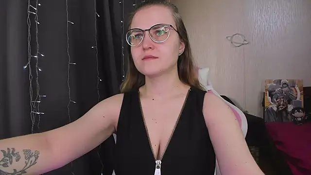 MissBrightShine online show from March 10, 10:30 am