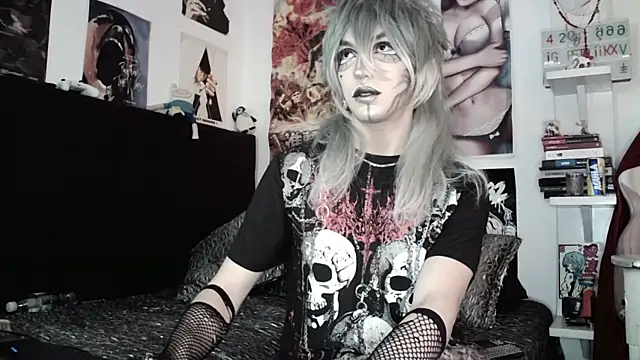 kiiler queen online show from May 22, 4:16 pm