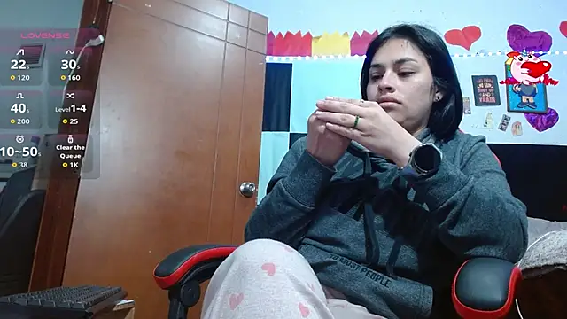 Saray extrovert  online show from November 22, 4:15 am