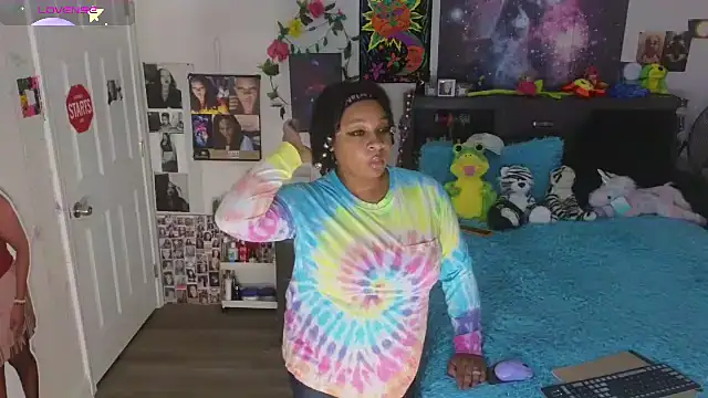 temptressbeauty24 online show from October 14, 2:25 am